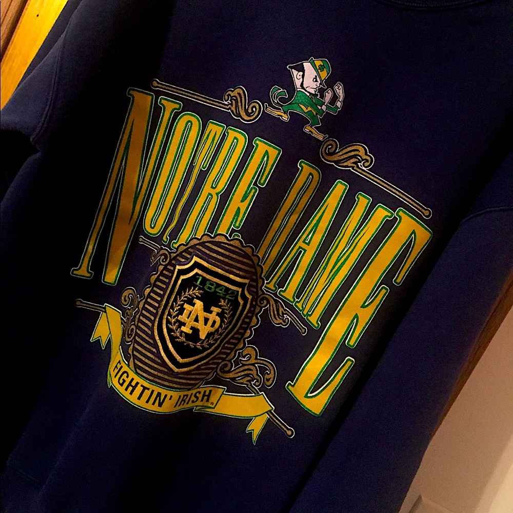 Vintage 90’s Notre Dame Irish Sweatshirt